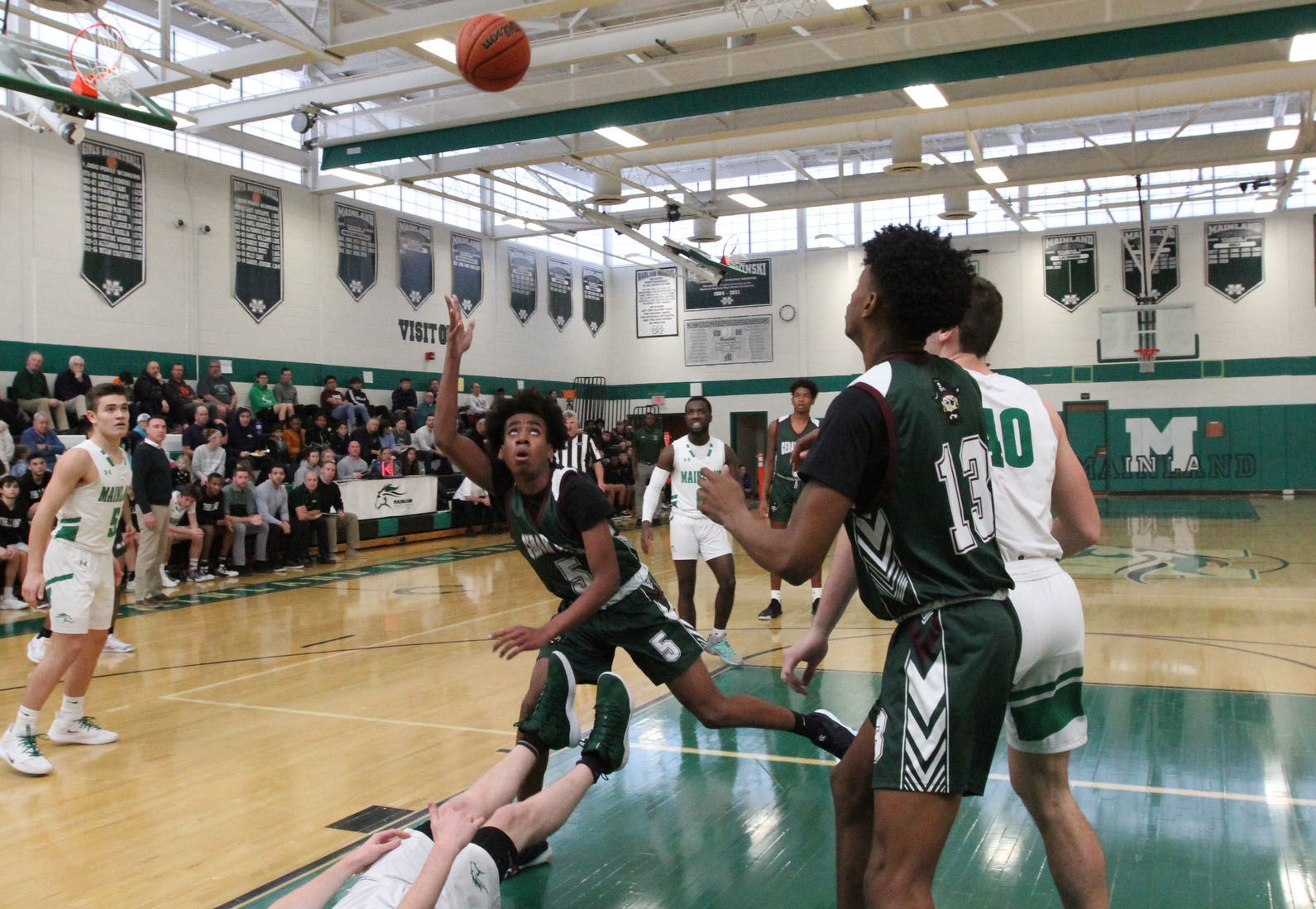 Mainland Cedar Creek boys basketball